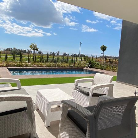 Sunset Gardens - Holiday Apartments - By Tlv Living ลิมาซอล ภายนอก รูปภาพ