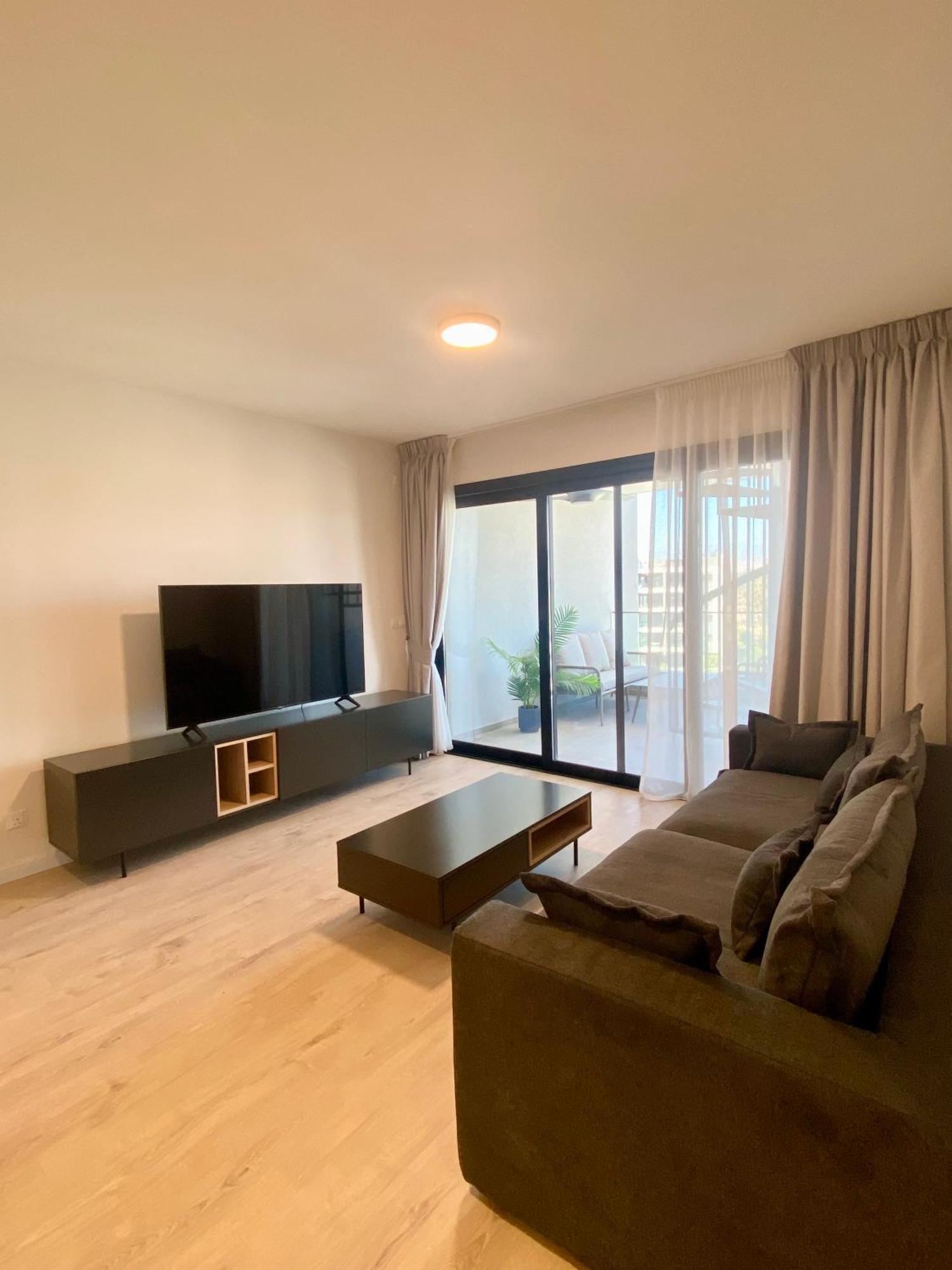 Sunset Gardens - Holiday Apartments - By Tlv Living ลิมาซอล ภายนอก รูปภาพ