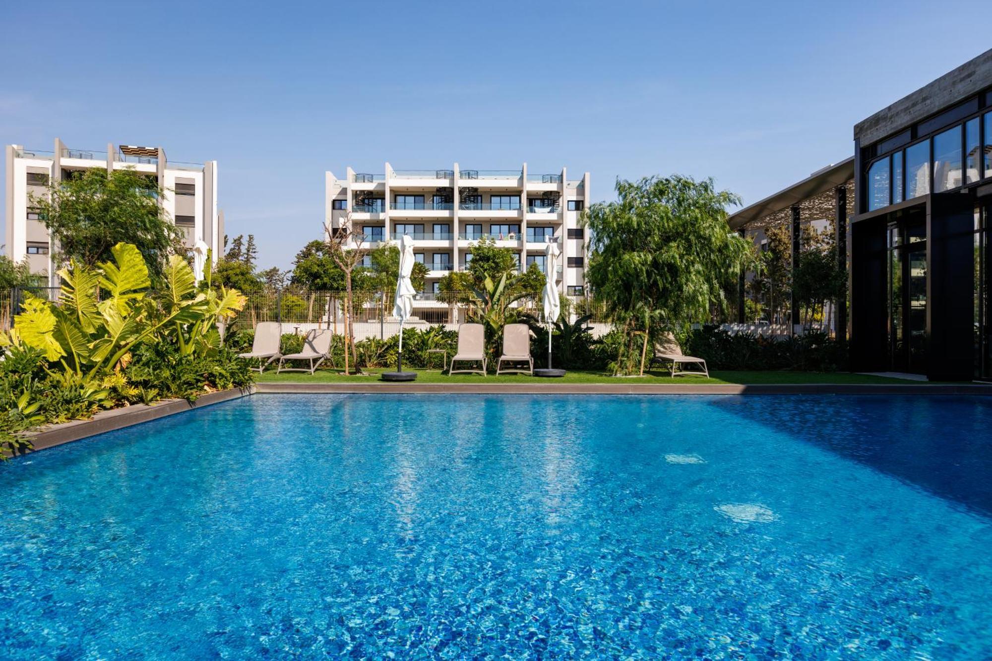 Sunset Gardens - Holiday Apartments - By Tlv Living ลิมาซอล ภายนอก รูปภาพ